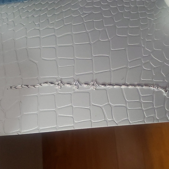 Bracelet - Picture 3 of 4